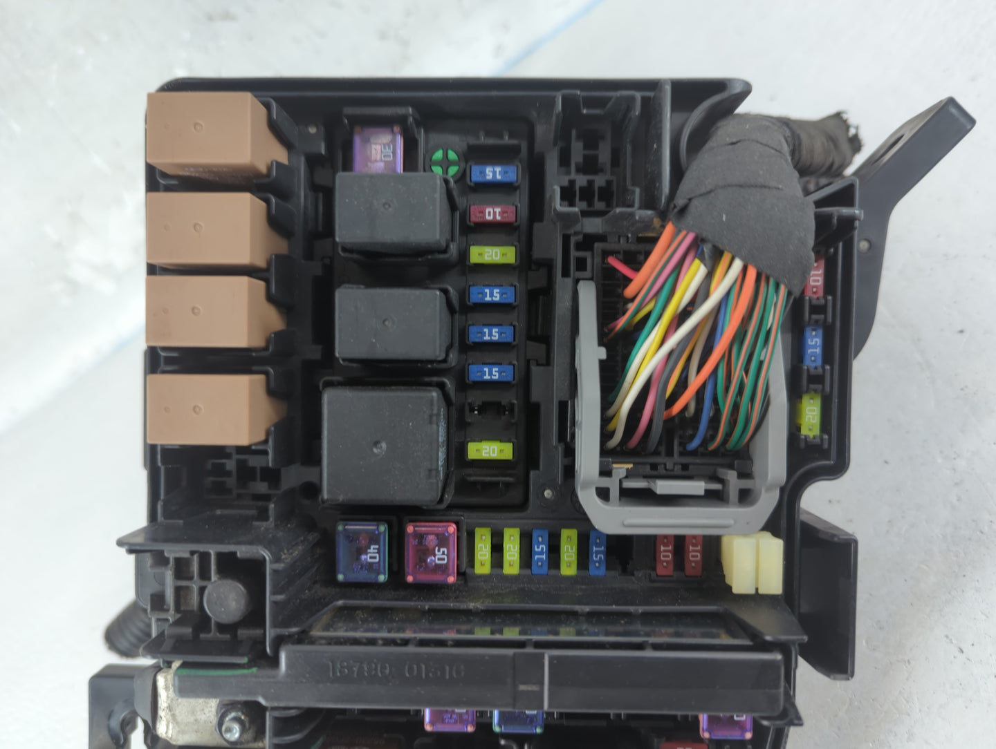 2011-2014 Hyundai Sonata Fusebox Fuse Box Panel Relay Module P/N:91950-3S711 Fits Fits 2011 2012 2013 2014 OEM Used Auto Par