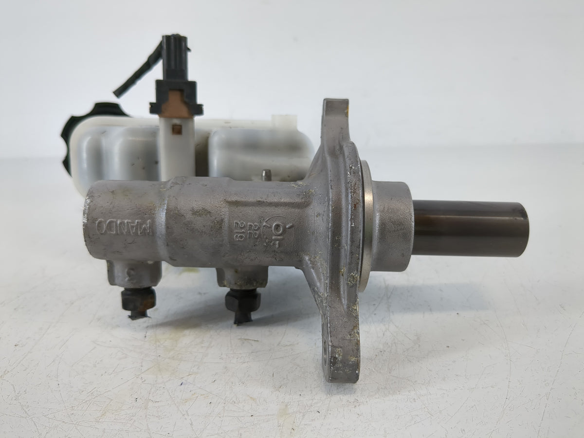 2011-2014 Hyundai Sonata Brake Master Cylinder 864523 - Oemusedautoparts1.com