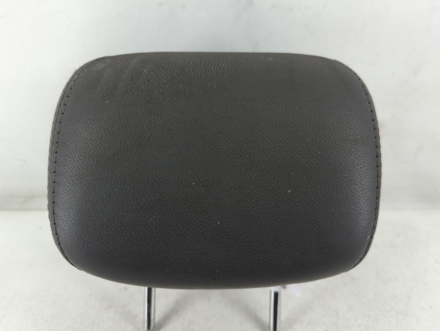 2011 Hyundai Sonata Headrest Head Rest Rear Center Seat Fits OEM Used Auto Parts - Oemusedautoparts1.com