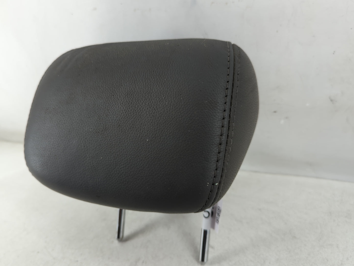 2011 Hyundai Sonata Headrest Head Rest Rear Center Seat Fits OEM Used Auto Parts - Oemusedautoparts1.com