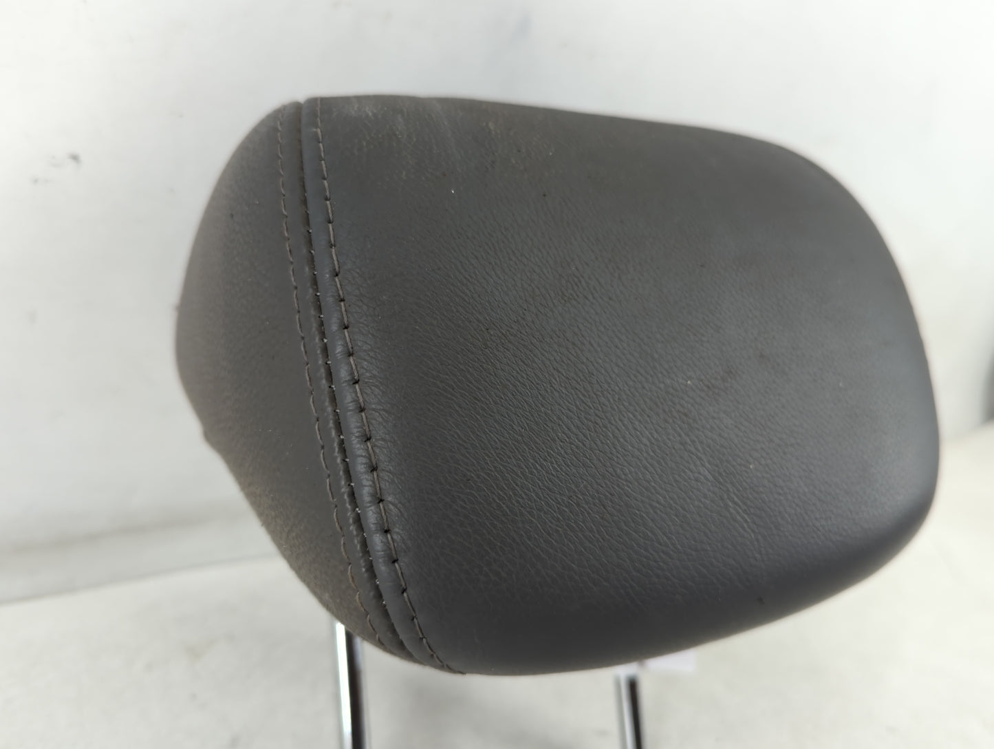2011 Hyundai Sonata Headrest Head Rest Rear Center Seat Fits OEM Used Auto Parts - Oemusedautoparts1.com