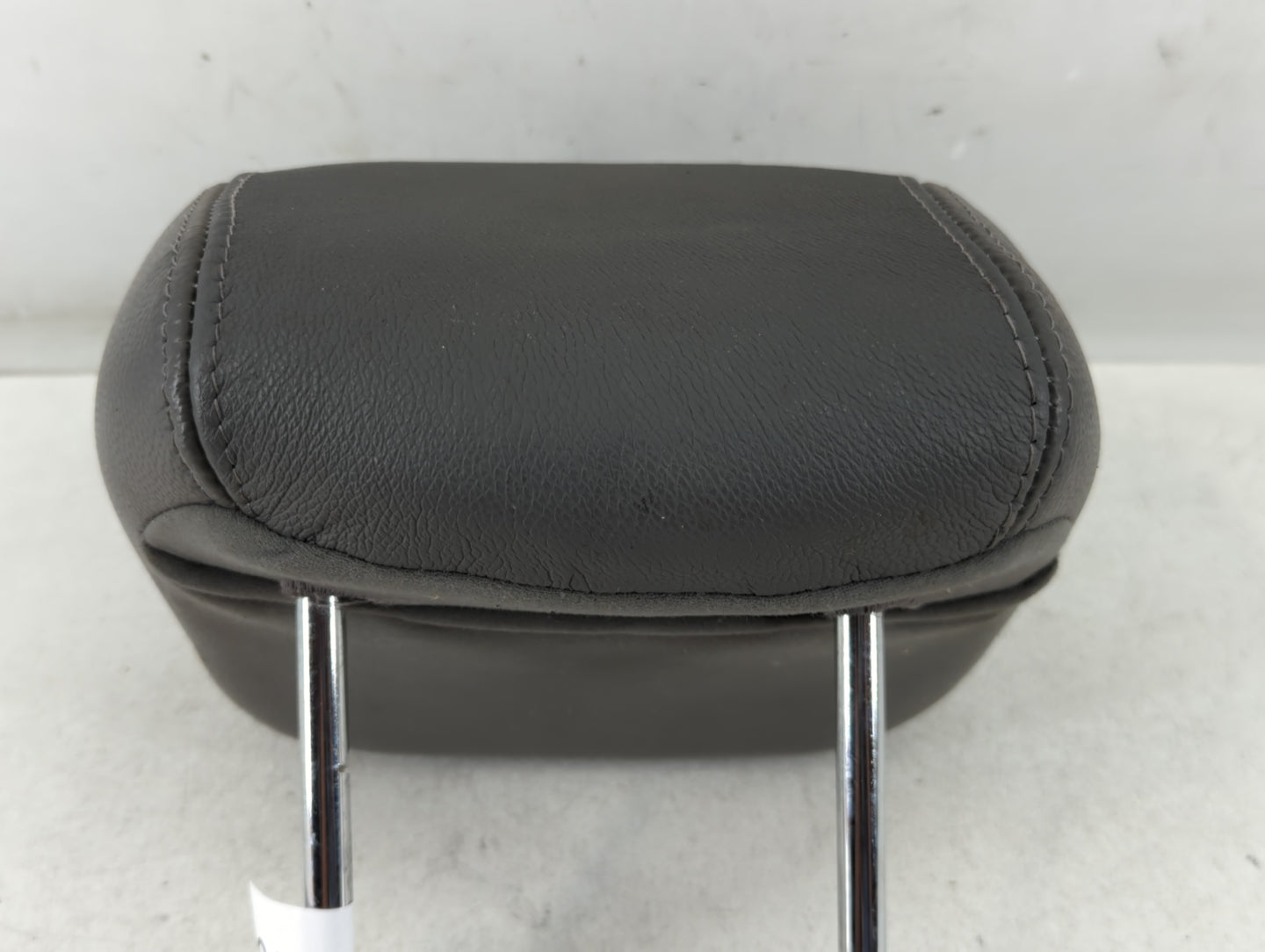 2011 Hyundai Sonata Headrest Head Rest Rear Center Seat Fits OEM Used Auto Parts - Oemusedautoparts1.com