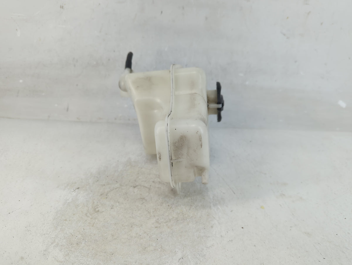2011-2015 Hyundai Sonata Radiator Coolant Overflow Expansion Tank Bottle 887859 - Oemusedautoparts1.com