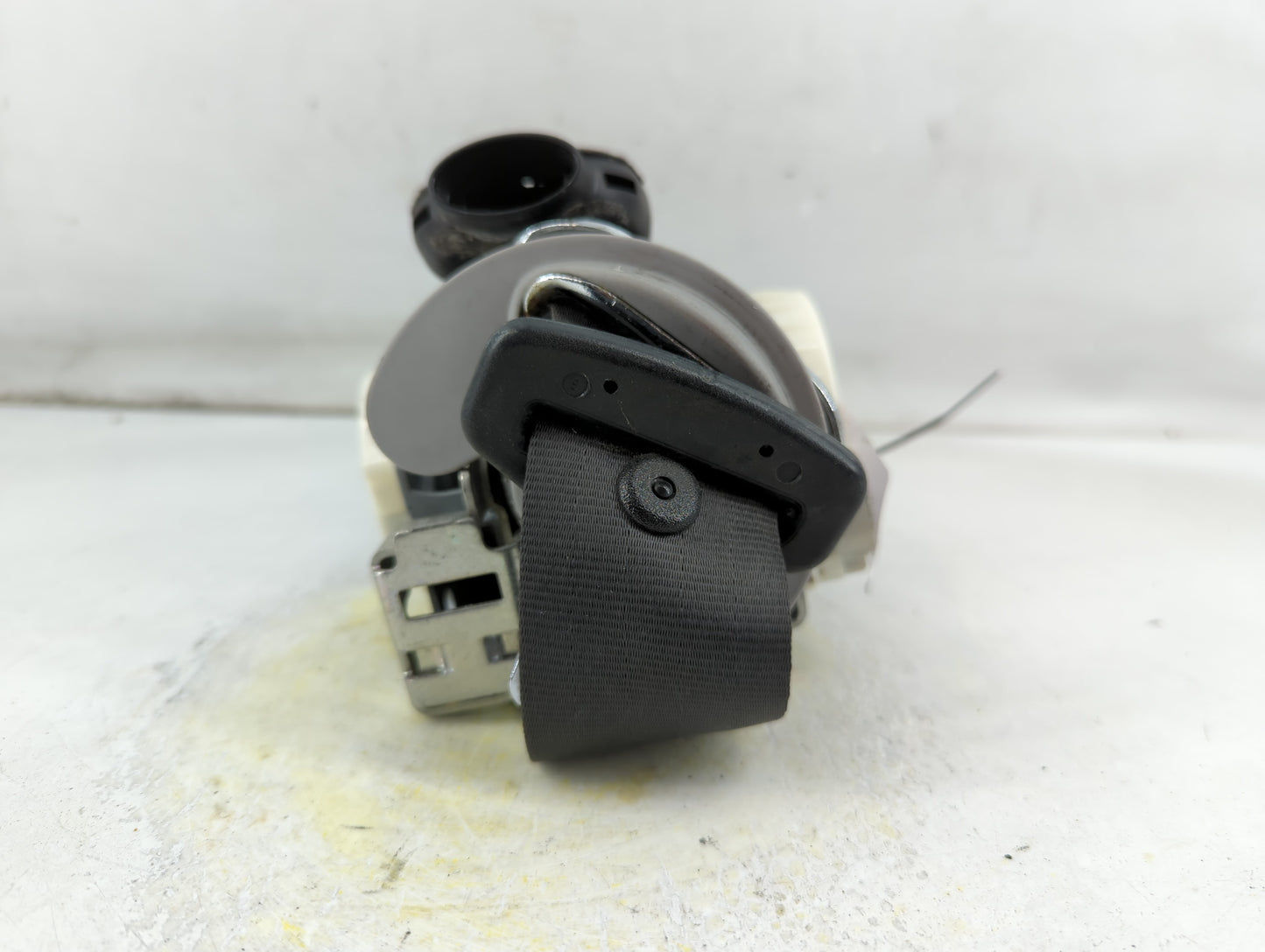 2011-2015 Hyundai Sonata Passenger Front Seatbelt Buckle - Oemusedautoparts1.com