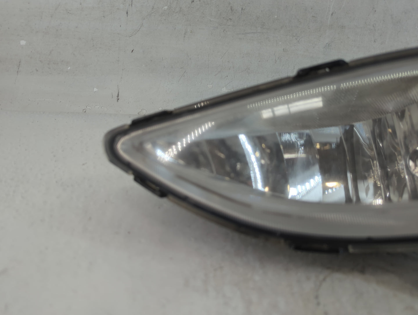 2011-2013 Hyundai Sonata Passenger Right Oem Fog Light Lamp - Oemusedautoparts1.com