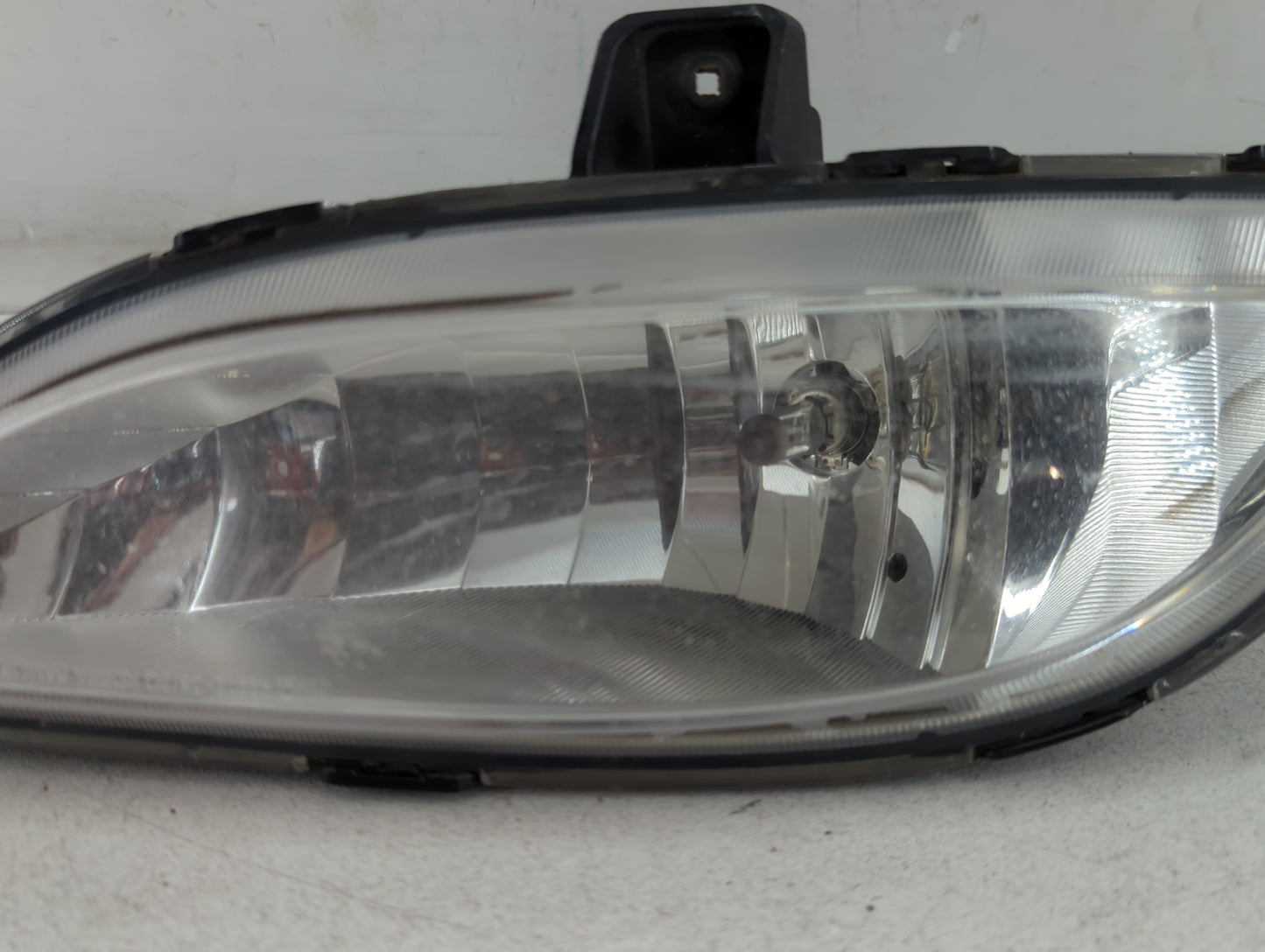 2011-2013 Hyundai Sonata Driver Left Oem Fog Light Lamp - Oemusedautoparts1.com