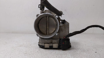 2011-2014 Hyundai Sonata Throttle Body P/N:35100-2G700 Fits Fits 2011 2012 2013 2014 2015 2016 OEM Used Auto Parts - Oemused