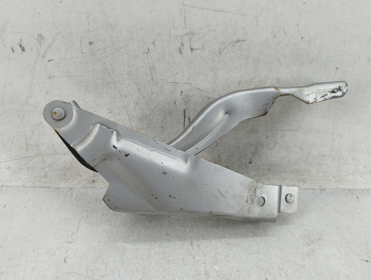 Hyundai Sonata Passenger Hood Hinge 946827 - Oemusedautoparts1.com