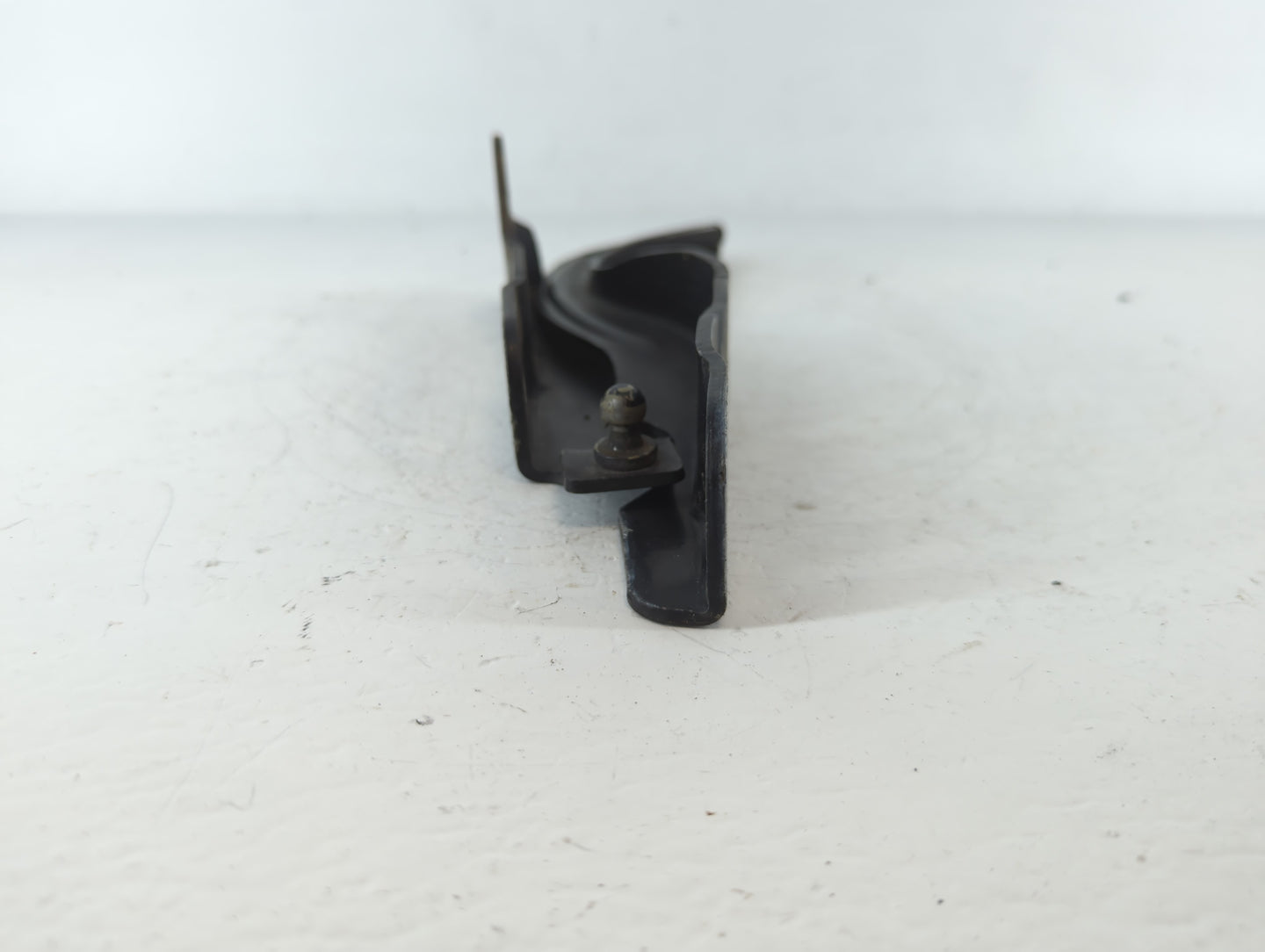 2011 Hyundai Sonata Driver Hood Hinge 946877 - Oemusedautoparts1.com