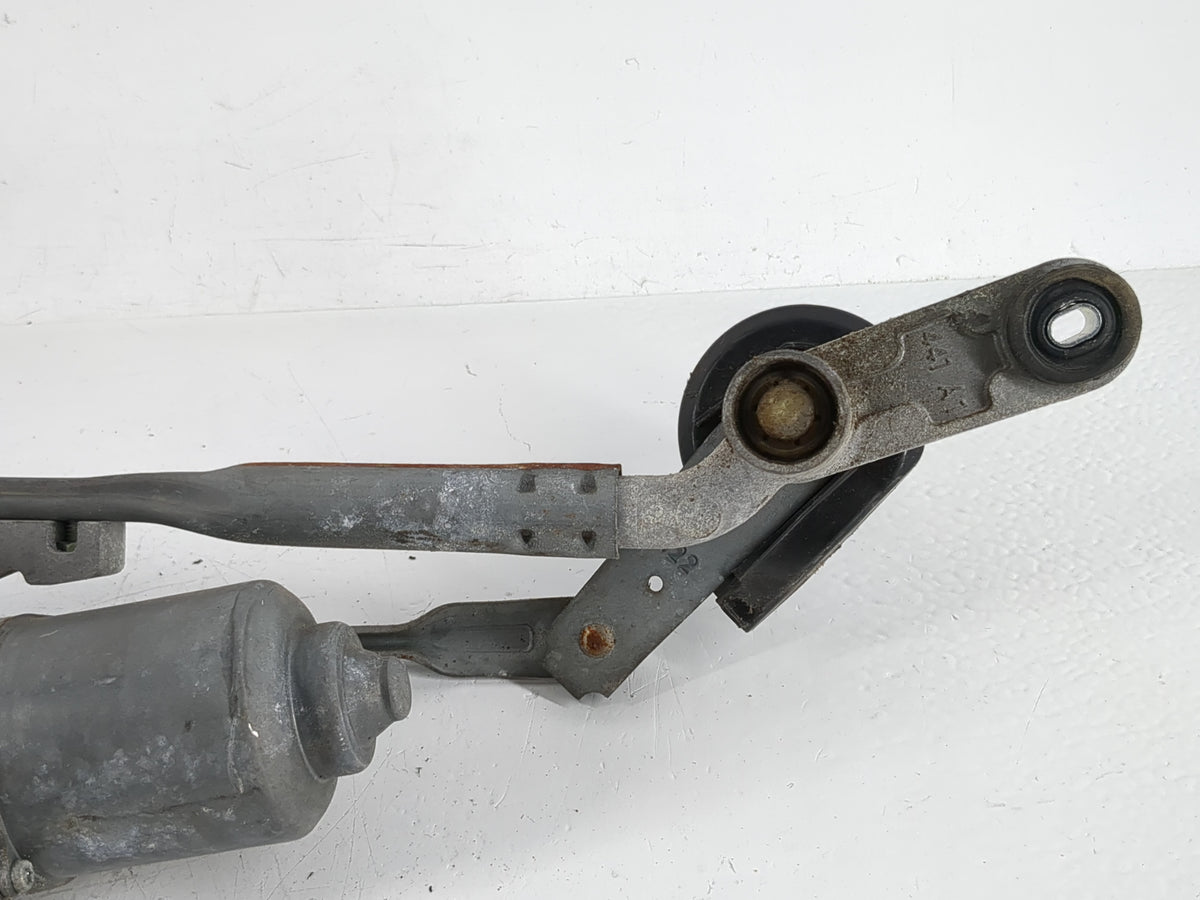 2011-2014 Hyundai Sonata Front Windshield Wiper Motor Fits Fits 2011 2012 2013 2014 2015 OEM Used Auto Parts - Oemusedautopa
