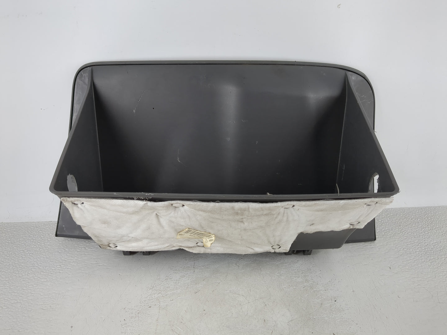 2011 Hyundai Sonata Passenger Glove Box Door Storage Compartment 956607 - Oemusedautoparts1.com