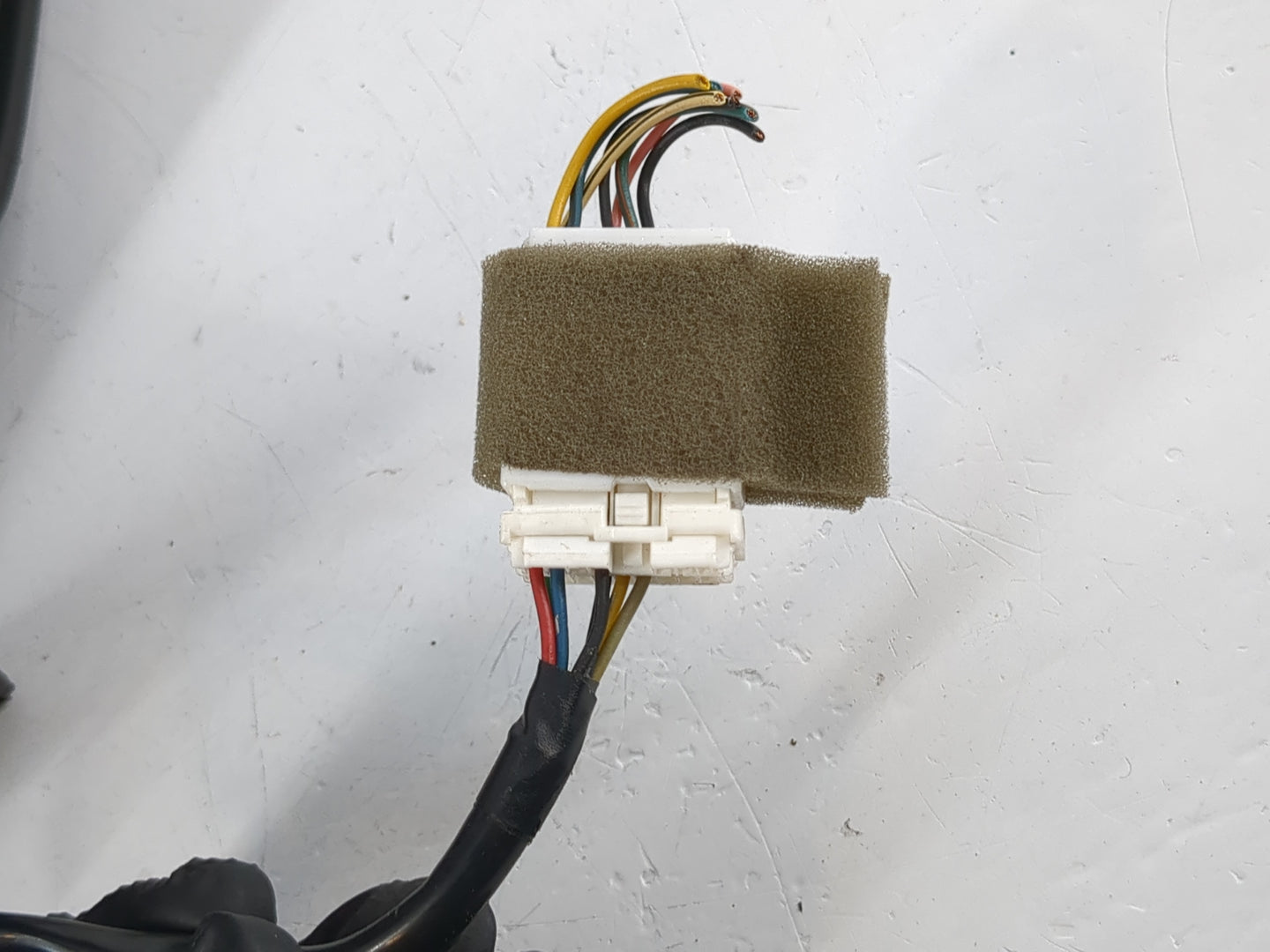 2011-2014 Hyundai Sonata Passenger Right Side View Manual Door Mirror - Oemusedautoparts1.com