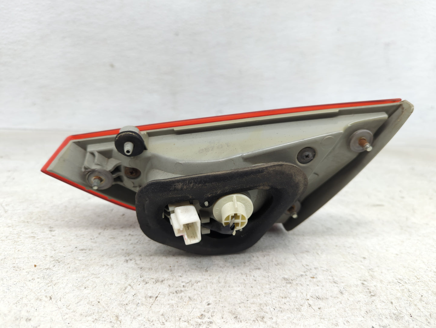 2011-2014 Hyundai Sonata Driver Left Side Deck Lid Mounted Tail Light - Oemusedautoparts1.com