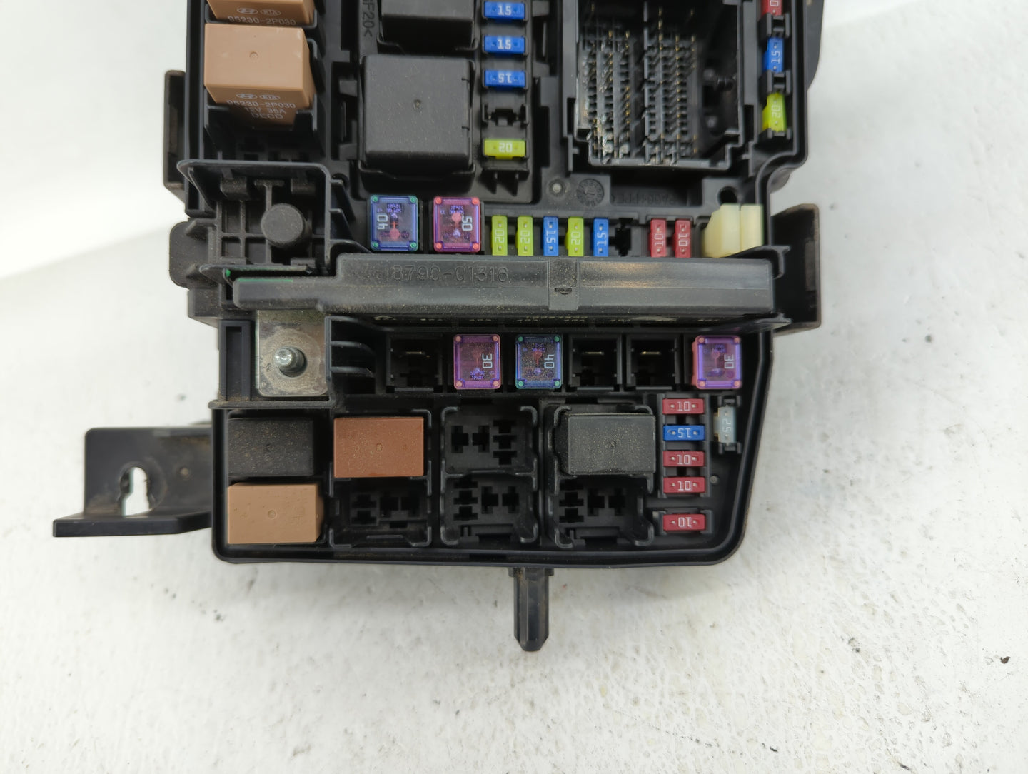 2011 Hyundai Sonata Fusebox Fuse Box Panel Relay Module P/N:91200-3Q202 91850-3S310, 91950-3S711 Fits Fits 2012 2013 2014 OE