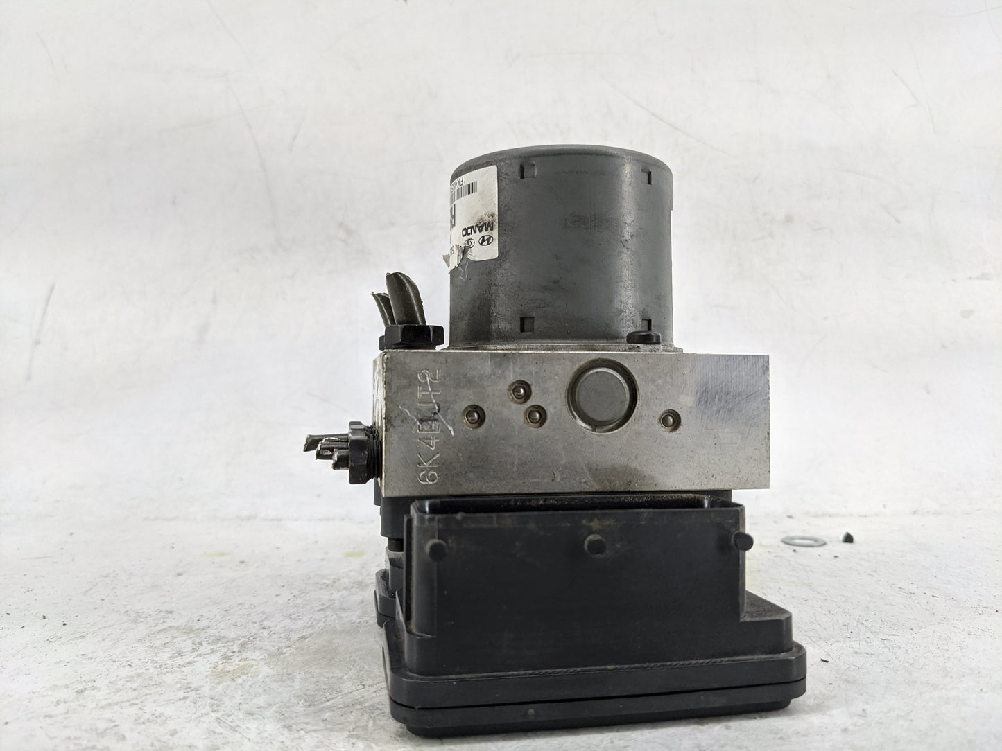2010-2013 Hyundai Tucson ABS Pump Control Module Replacement P/N:58920-2S BH6013E, BE6003B101 Fits Fits 2010 2011 2012 2013 