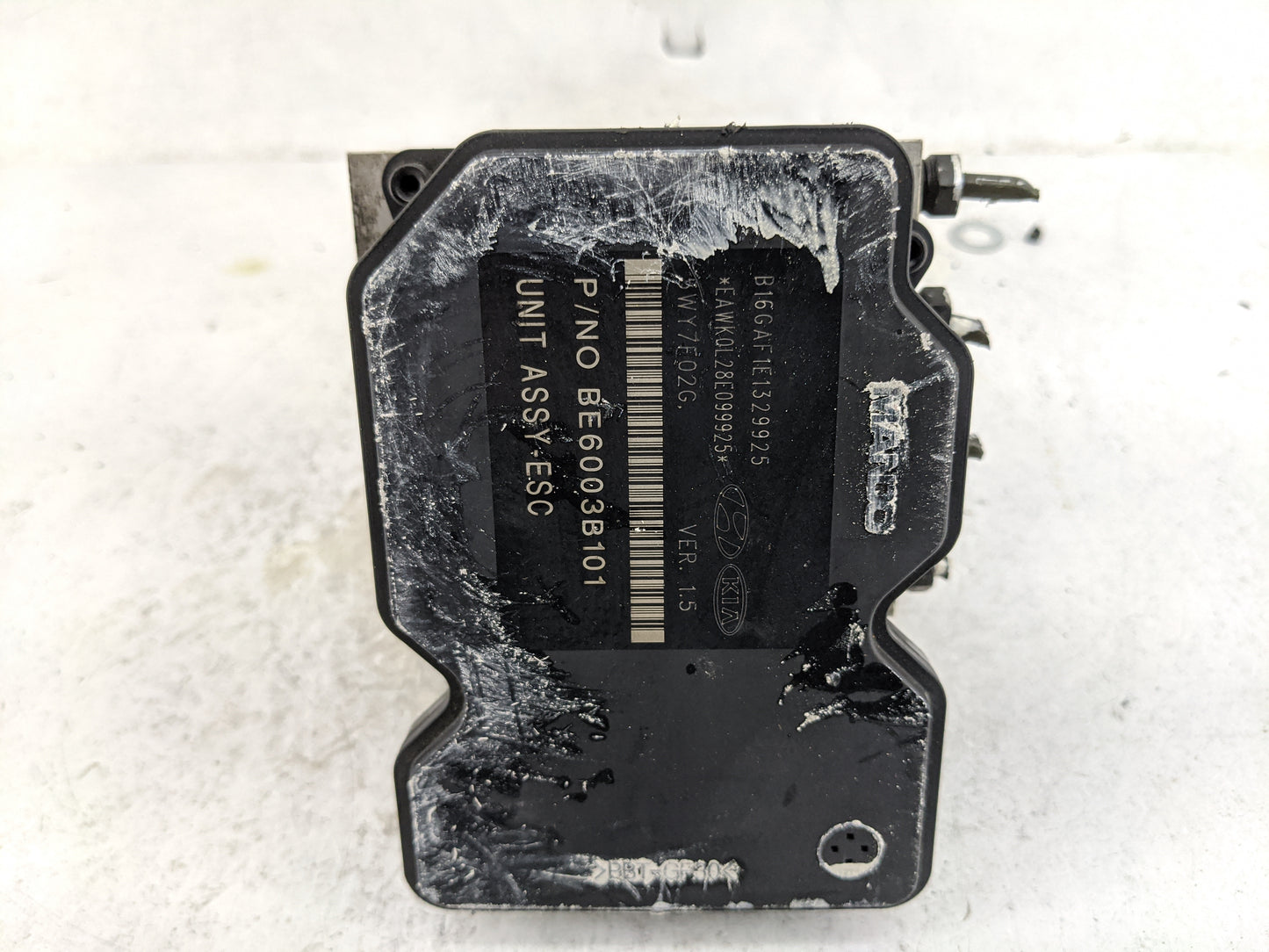 2010-2013 Hyundai Tucson ABS Pump Control Module Replacement P/N:58920-2S BH6013E, BE6003B101 Fits Fits 2010 2011 2012 2013 