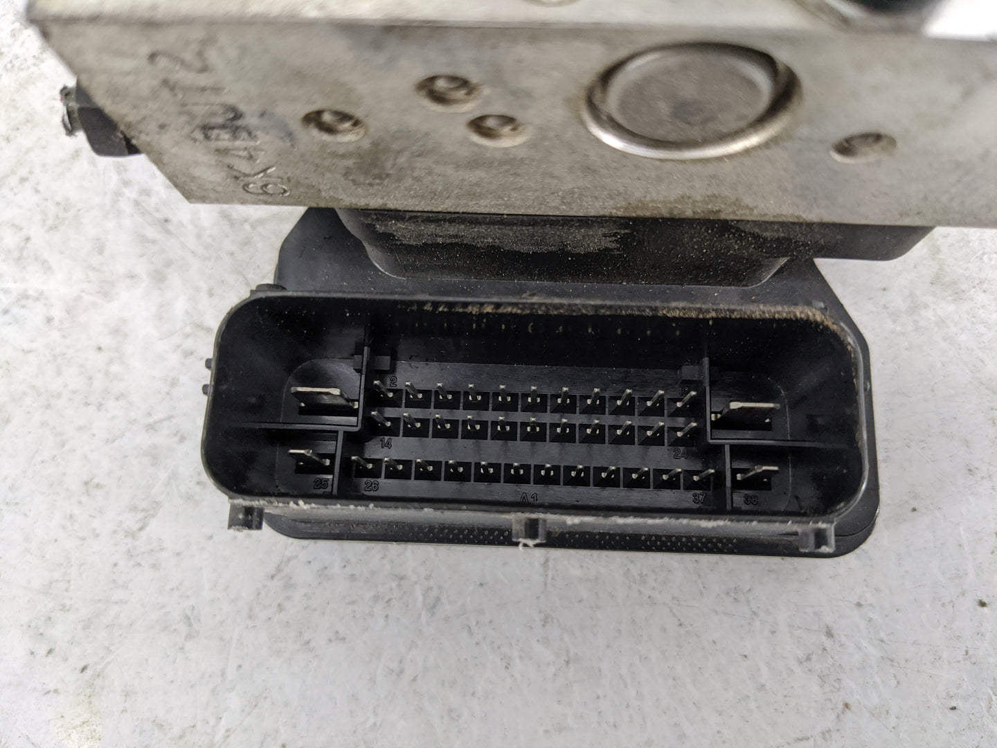 2010-2013 Hyundai Tucson ABS Pump Control Module Replacement P/N:58920-2S BH6013E, BE6003B101 Fits Fits 2010 2011 2012 2013 
