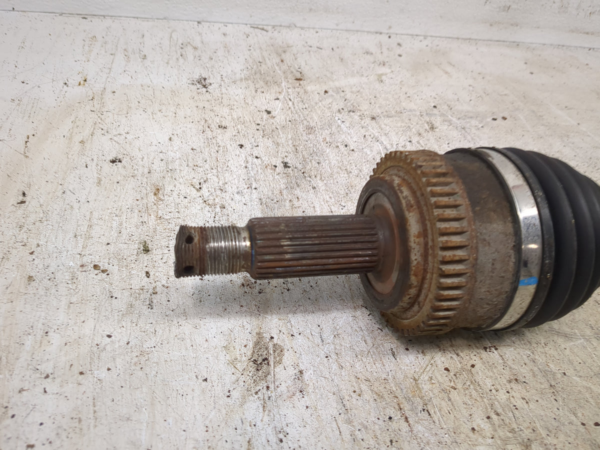 2010-2013 Hyundai Tucson Axle Shaft Front Driver Cv C/v 1520856 - Oemusedautoparts1.com