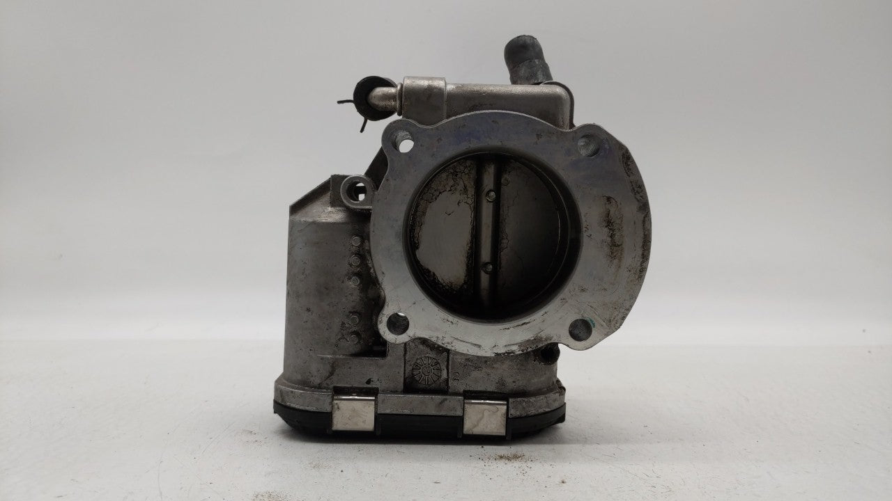 2010-2013 Hyundai Tucson Throttle Body P/N:35100-25400 35100-25200 Fits Fits 2006 2007 2008 2009 2010 2011 2012 2013 OEM Use