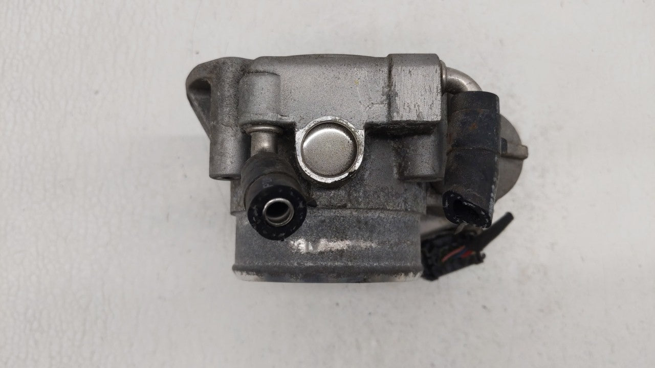 2010-2013 Hyundai Tucson Throttle Body P/N:35100-25400 35100-25200 Fits Fits 2006 2007 2008 2009 2010 2011 2012 2013 OEM Use