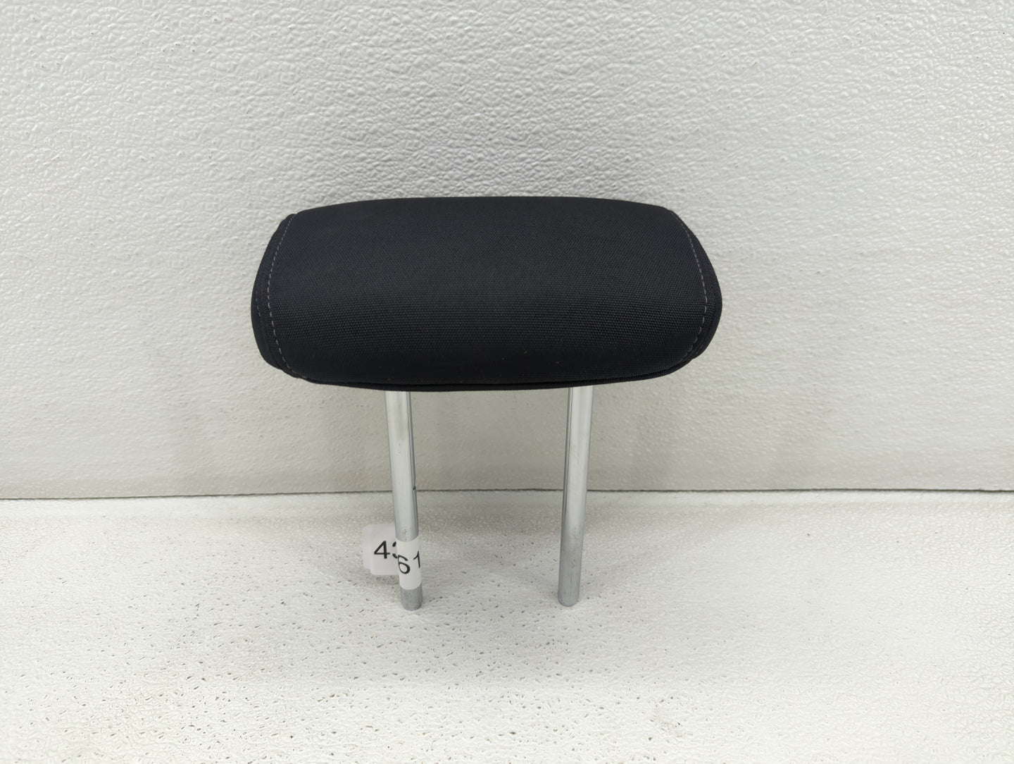 2010-2015 Hyundai Tucson Headrest Head Rest Front Driver Passenger Seat Fits Fits 2010 2011 2012 2013 2014 2015 OEM Used Aut