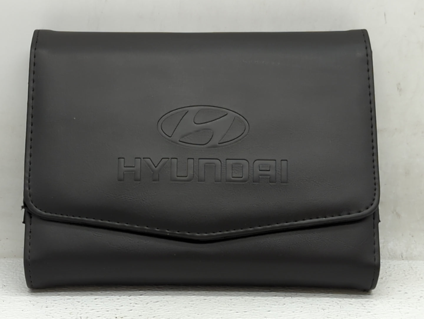 2011 Hyundai Tucson Owners Manual Book Guide OEM Used Auto Parts - Oemusedautoparts1.com