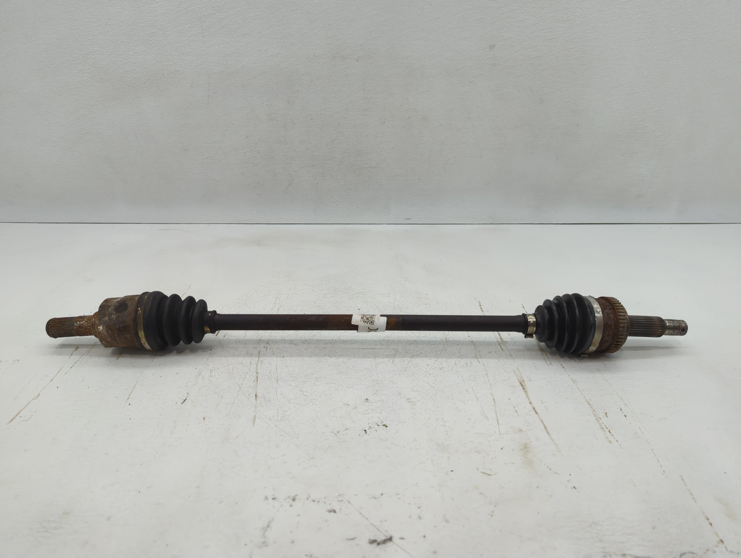 2010-2013 Hyundai Tucson Axle Shaft Front Passenger Cv C/v - Oemusedautoparts1.com