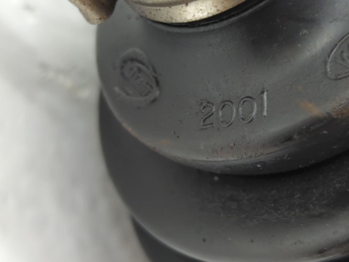2010-2013 Hyundai Tucson Axle Shaft Front Passenger Cv C/v - Oemusedautoparts1.com