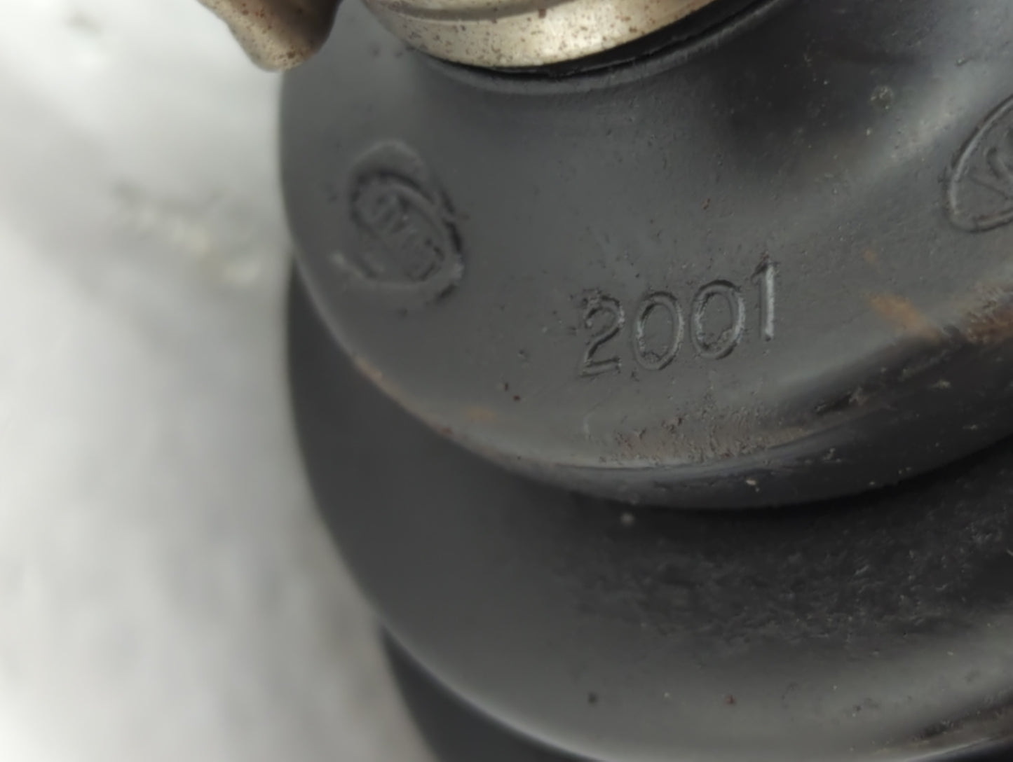2010-2013 Hyundai Tucson Axle Shaft Front Passenger Cv C/v - Oemusedautoparts1.com