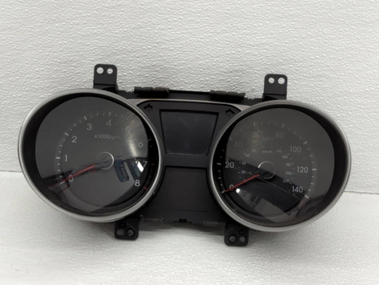 2010-2013 Hyundai Tucson Instrument Cluster Speedometer Gauges P/N:11001-642310H 94001-2S580 Fits Fits 2010 2011 2012 2013 O