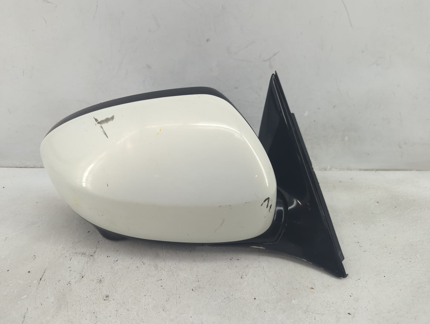 2008-2012 Infiniti Ex35 Passenger Side View Mirror - Right Door Mirror OEM Used - Oemusedautoparts1.com
