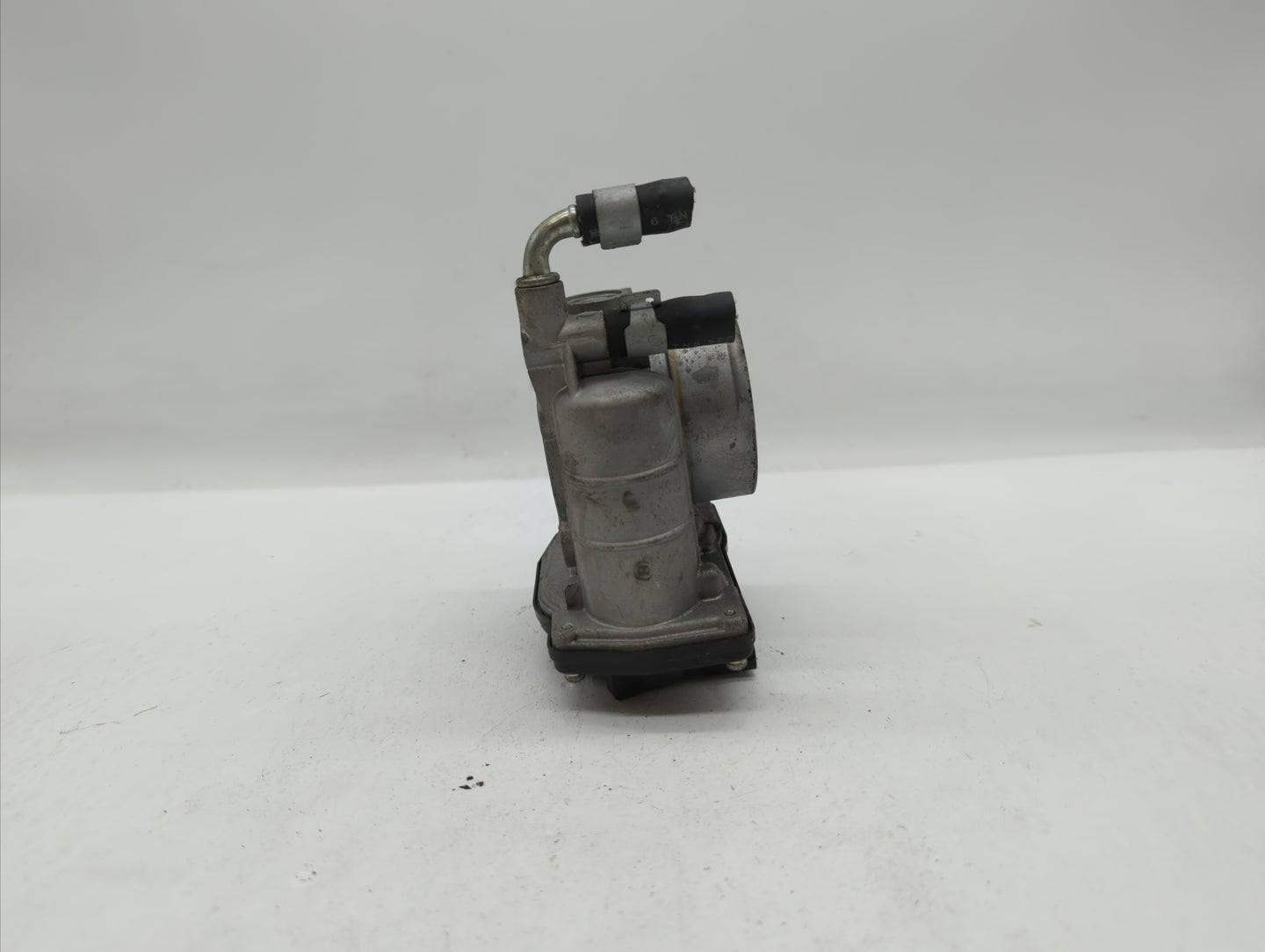 2009-2012 Infiniti Fx35 Throttle Body P/N:526-01 RME75 Fits OEM Used Auto Parts - Oemusedautoparts1.com