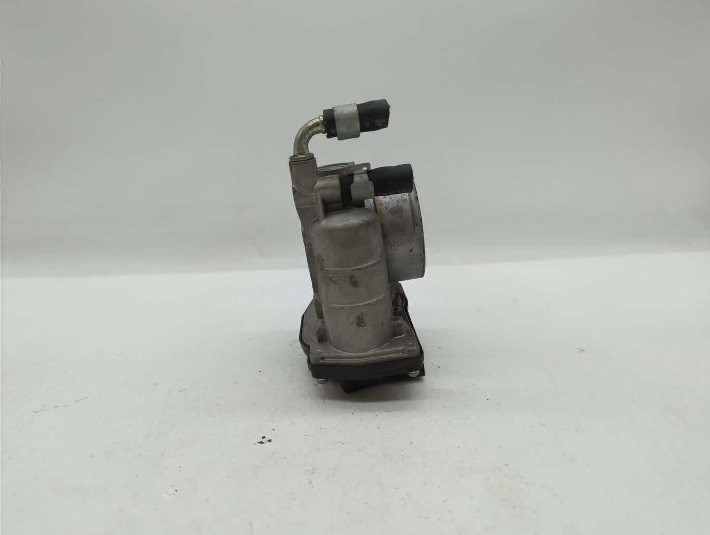 2009-2012 Infiniti Fx35 Throttle Body P/N:526-01 RME75 Fits OEM Used Auto Parts - Oemusedautoparts1.com