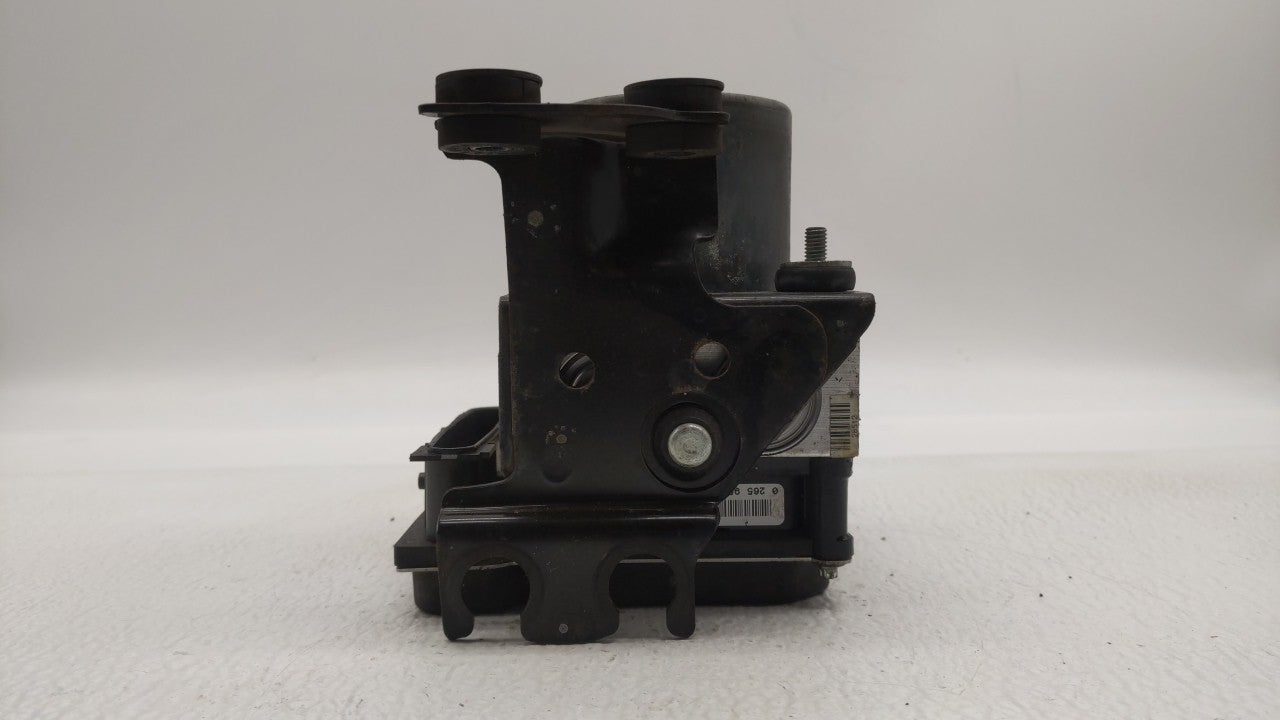 2011-2013 Infiniti G37 ABS Pump Control Module Replacement P/N:47660-MNL2A Fits Fits 2011 2012 2013 2015 OEM Used Auto Parts