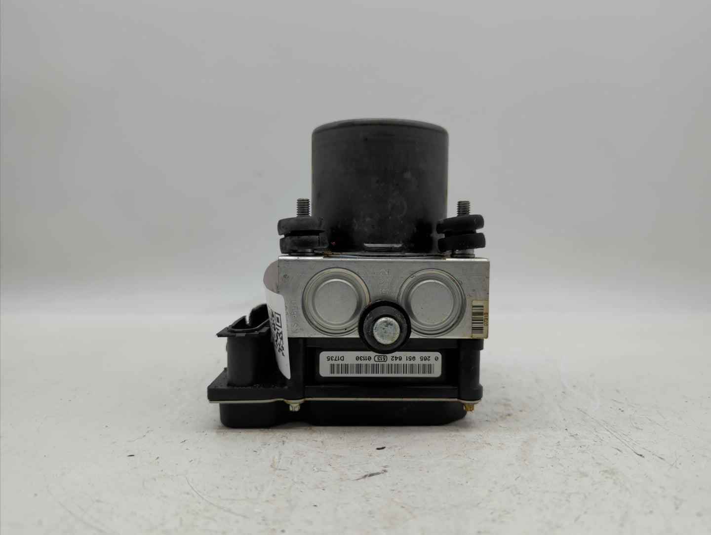 2011-2013 Infiniti G37 ABS Pump Control Module Replacement P/N:47660 1NL0A Fits Fits 2011 2012 2013 OEM Used Auto Parts - Oe