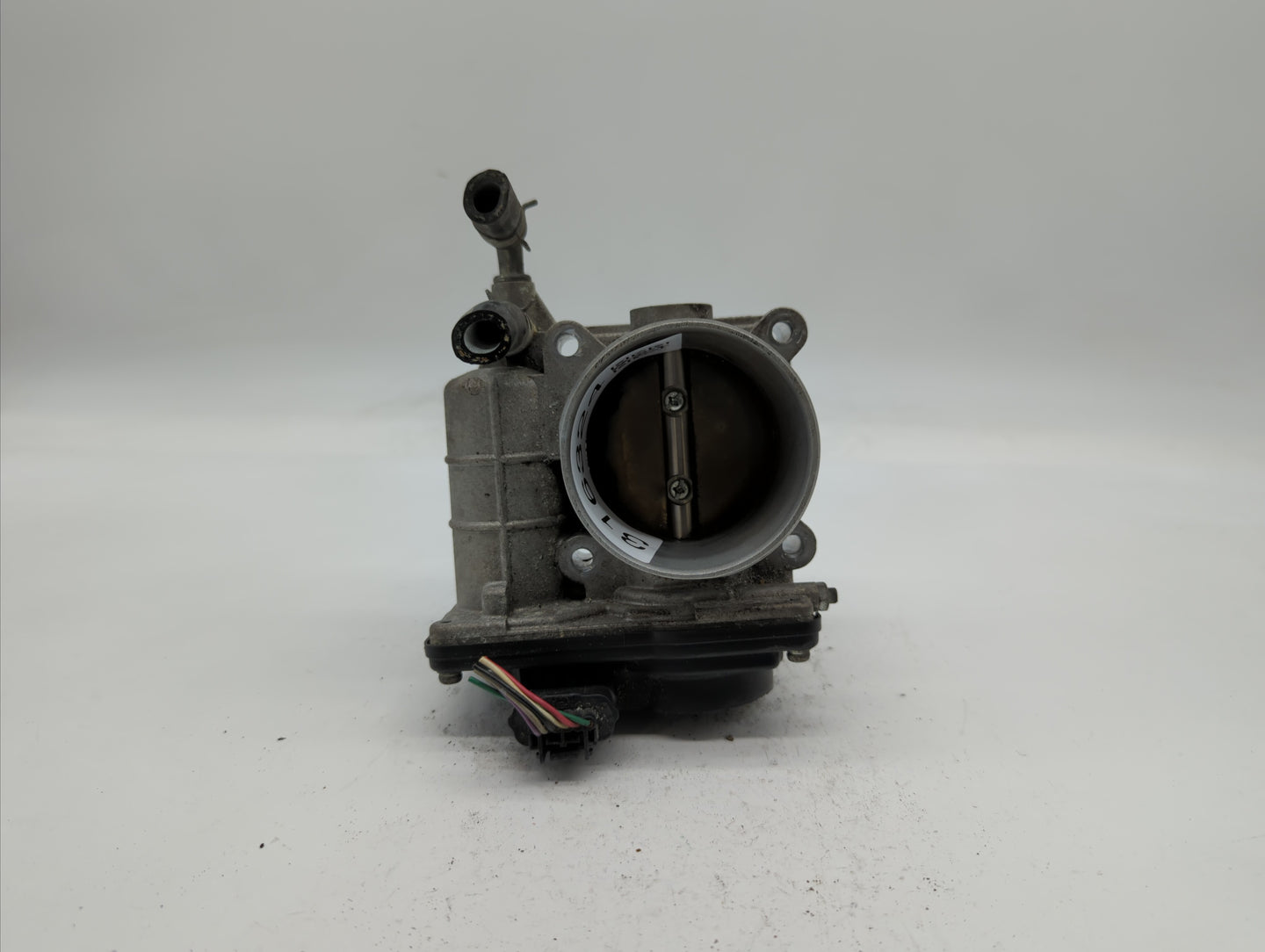 2008-2013 Infiniti G37 Throttle Body P/N:RME60-12 526-02 Fits OEM Used Auto Parts - Oemusedautoparts1.com
