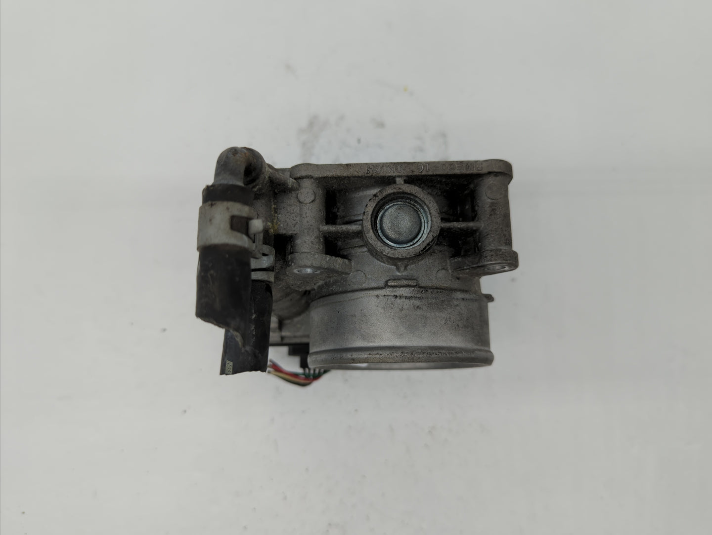 2008-2013 Infiniti G37 Throttle Body P/N:RME60-12 526-02 Fits OEM Used Auto Parts - Oemusedautoparts1.com