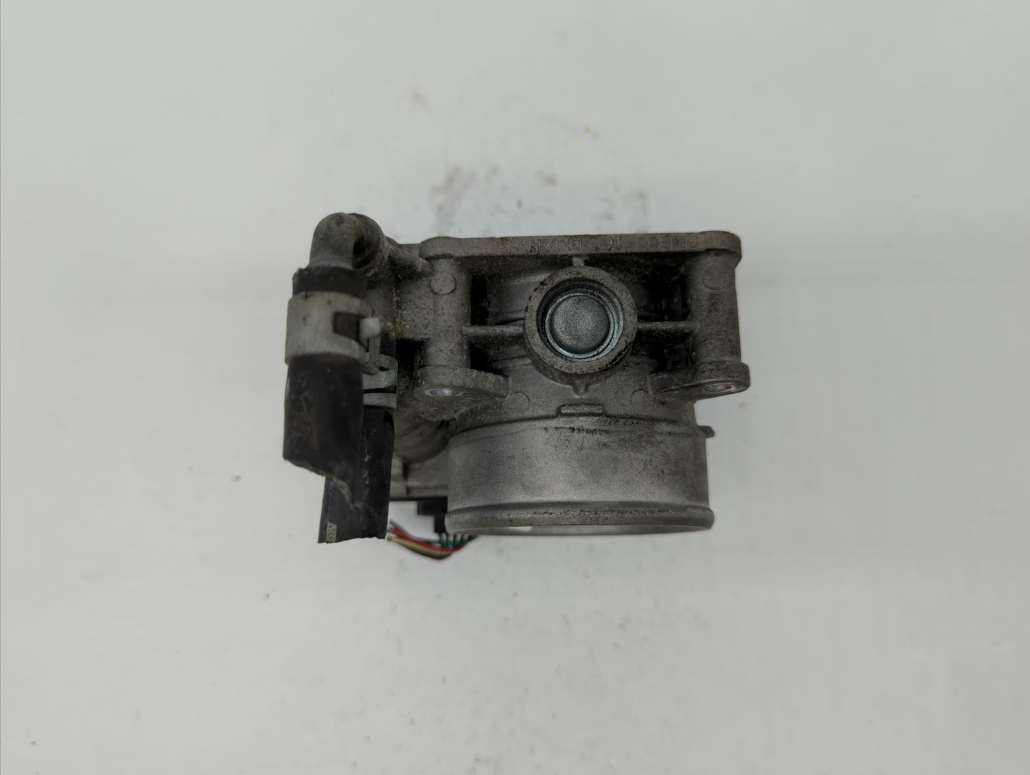2008-2013 Infiniti G37 Throttle Body P/N:RME60-12 526-02 Fits OEM Used Auto Parts - Oemusedautoparts1.com
