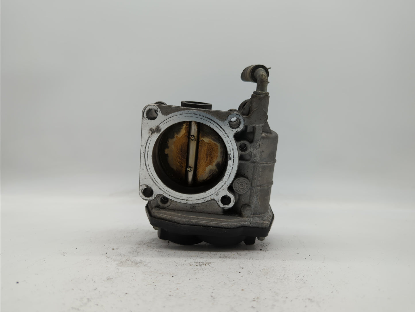 2008-2013 Infiniti G37 Throttle Body P/N:RME60-12 526-02 Fits OEM Used Auto Parts - Oemusedautoparts1.com