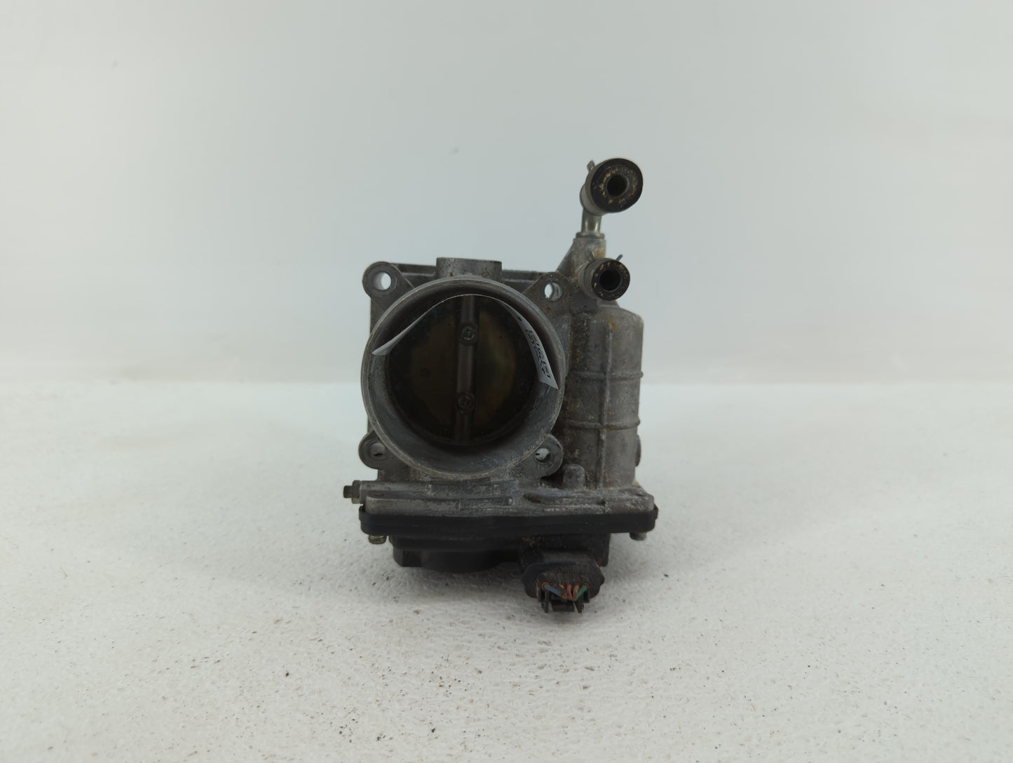 2008-2013 Infiniti G37 Throttle Body P/N:526-02 RME60-16 Fits OEM Used Auto Parts - Oemusedautoparts1.com