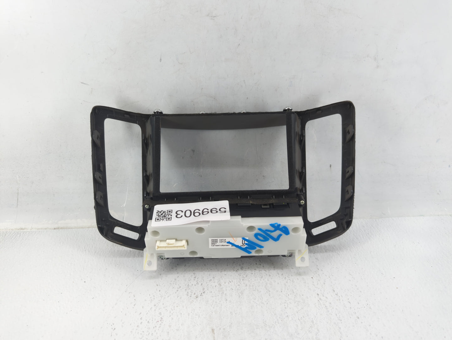 2011-2011 Infiniti G37 Radio Control Panel - Oemusedautoparts1.com