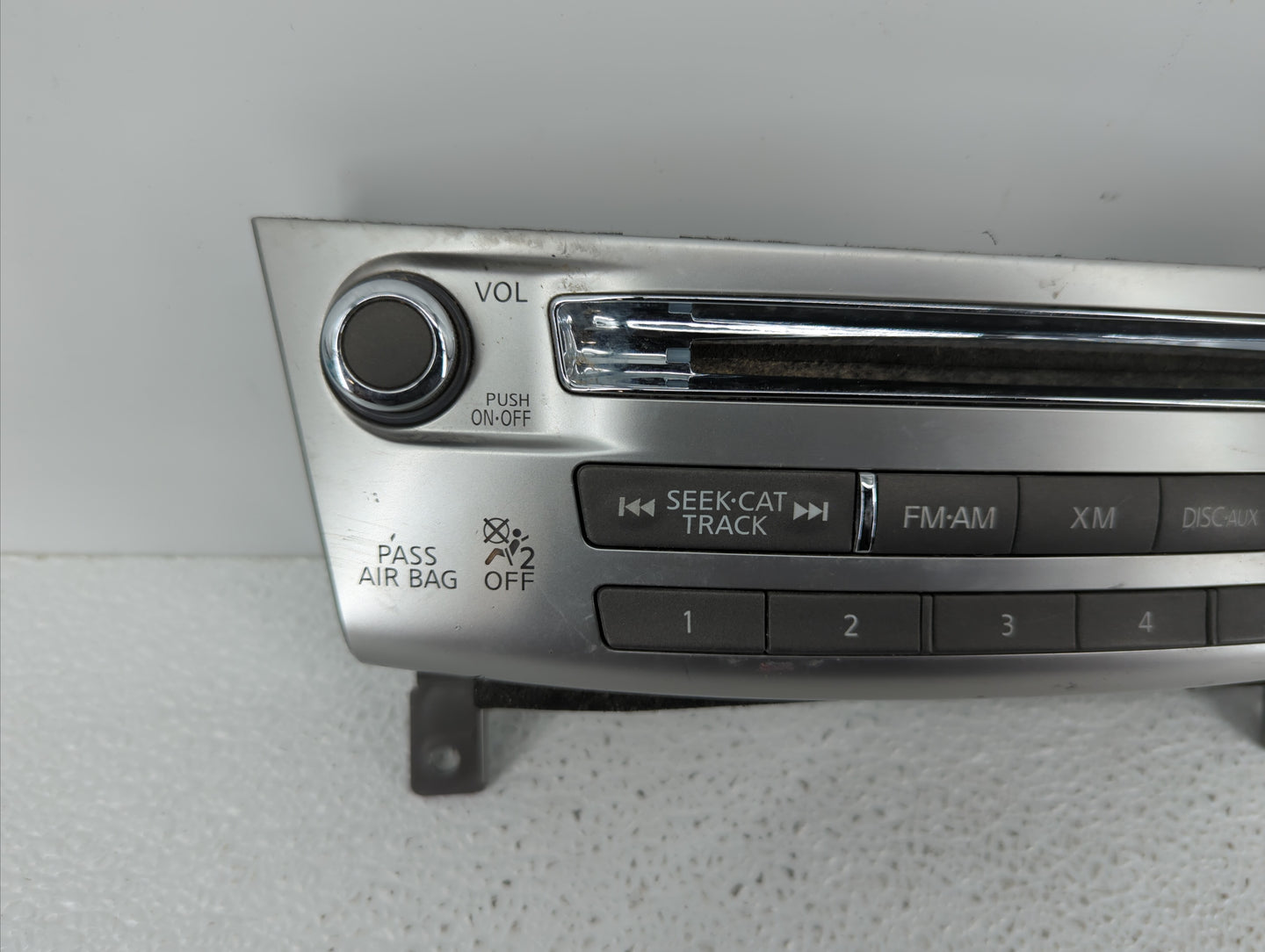 2011-2013 Infiniti M37 Radio Control Panel - Oemusedautoparts1.com