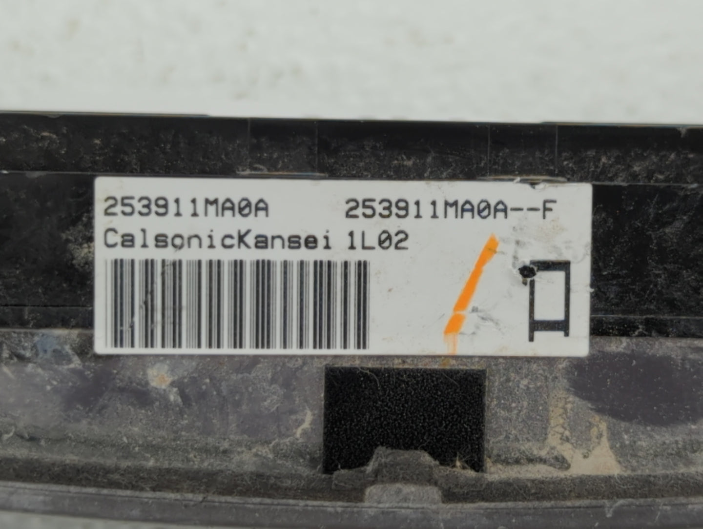 2011-2013 Infiniti M37 Radio Control Panel - Oemusedautoparts1.com