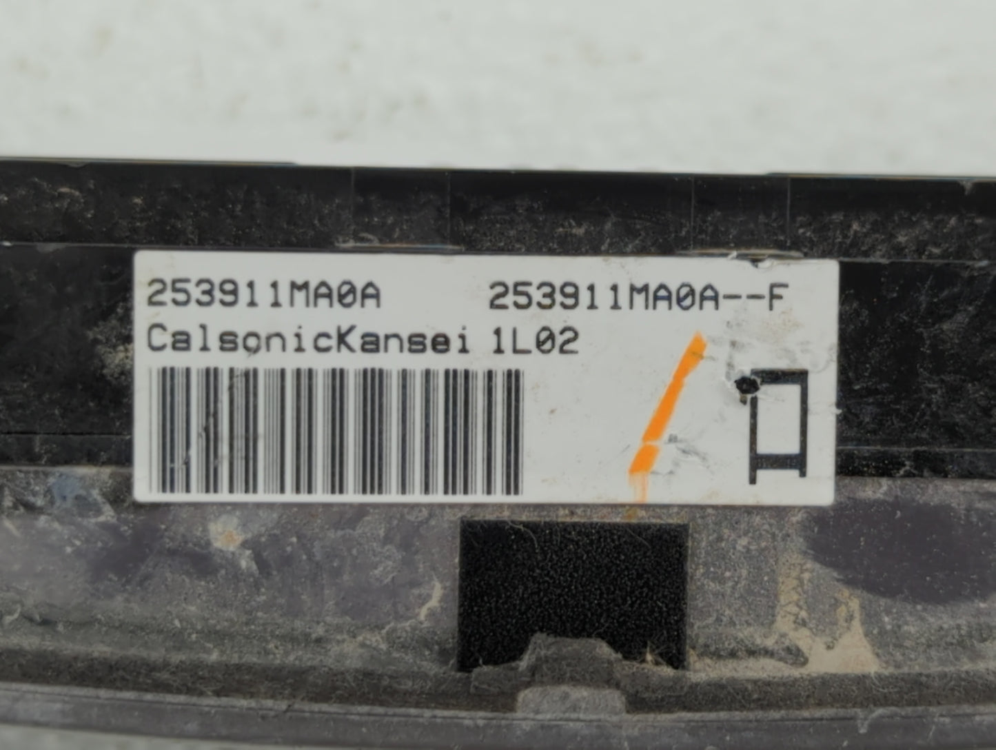 2011-2013 Infiniti M37 Radio Control Panel - Oemusedautoparts1.com