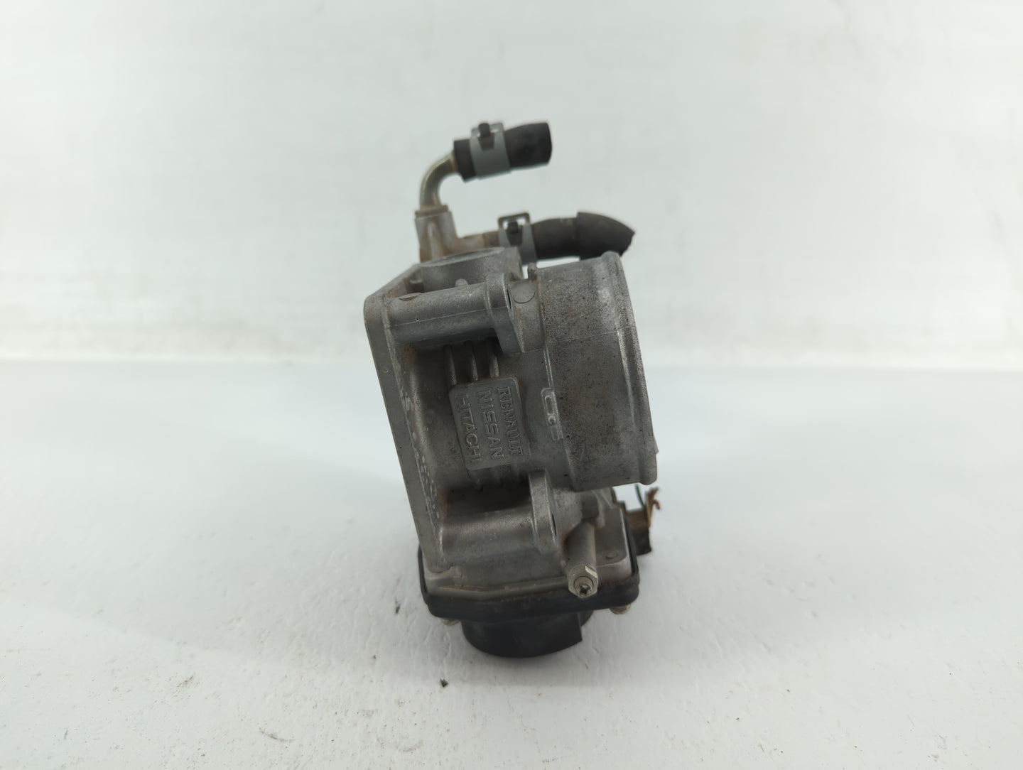 2011-2013 Infiniti M37 Throttle Body P/N:526-02 RME60-21 Fits OEM Used Auto Parts - Oemusedautoparts1.com