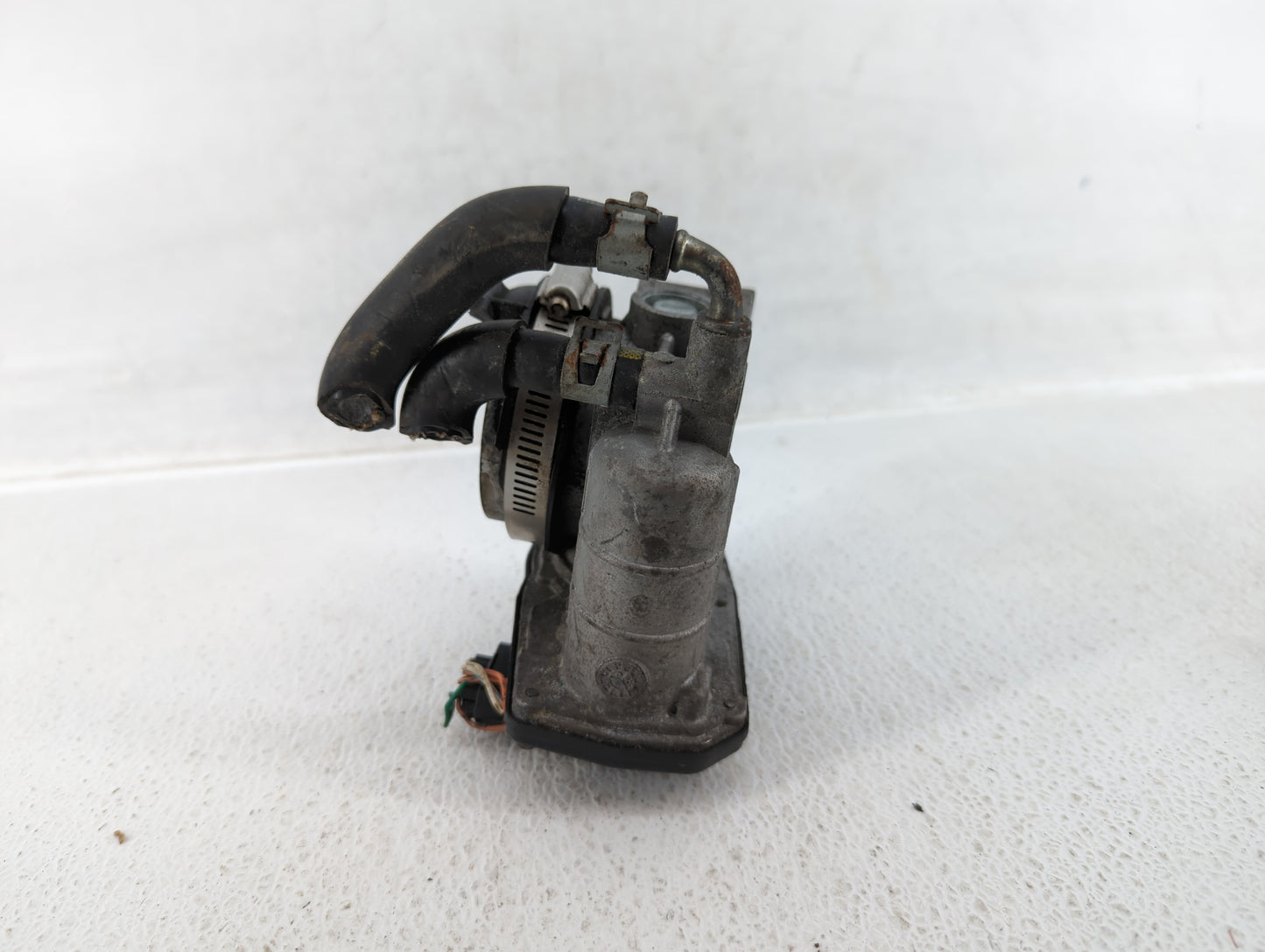 2011-2013 Infiniti M37 Throttle Body P/N:RME60-21 Fits Fits 2007 2008 2009 2010 2011 2012 2013 2014 2015 2016 2017 2018 2019