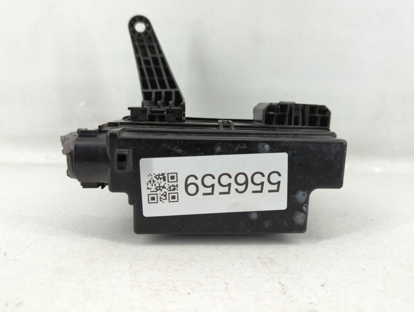 2011-2013 Infiniti M37 Fusebox Fuse Box Panel Relay Module P/N:1MA0A 284B71MF3B Fits Fits 2011 2012 2013 2014 2015 2016 2017