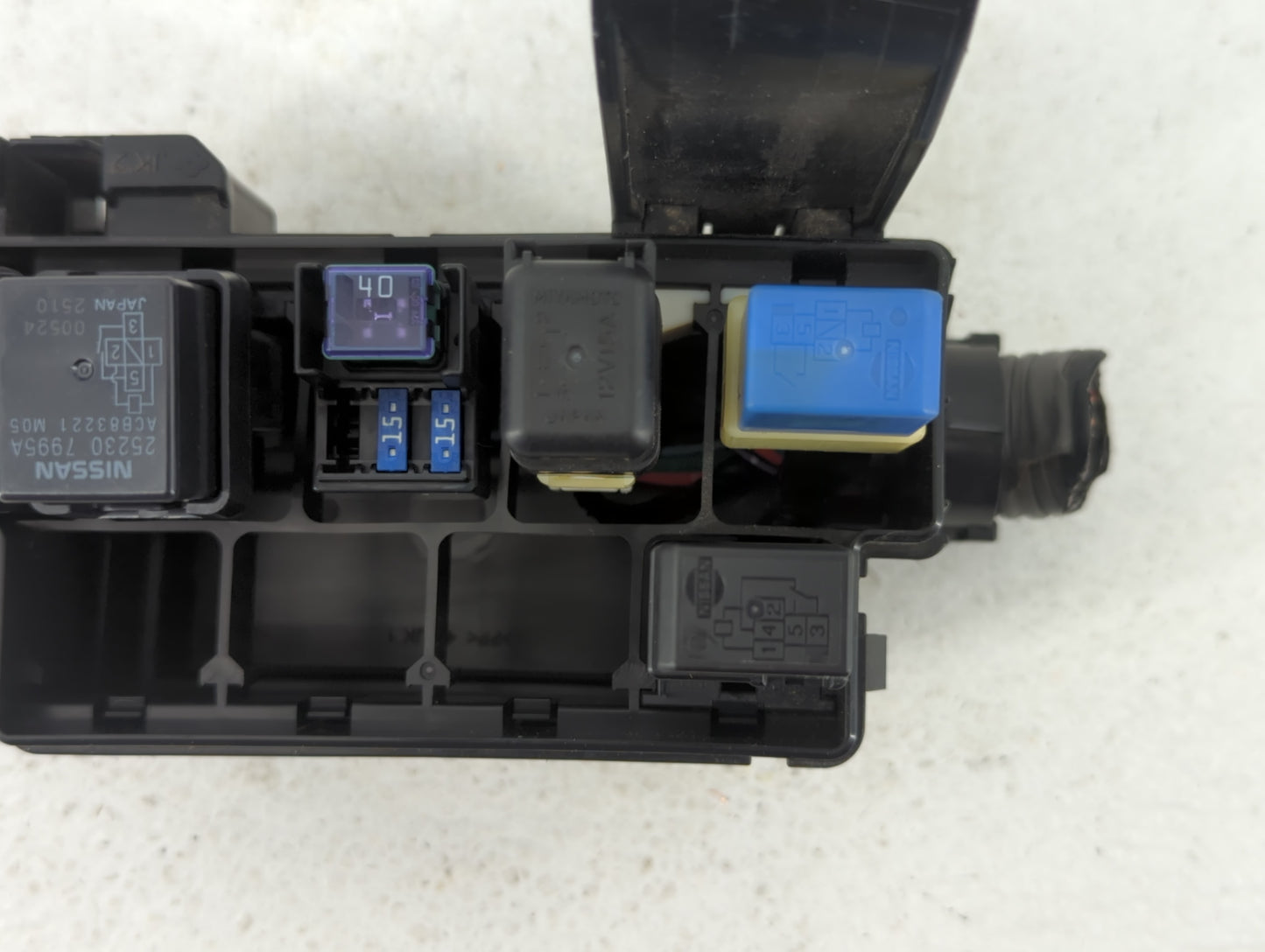 2011-2013 Infiniti M37 Fusebox Fuse Box Panel Relay Module Fits Fits 2011 2012 2013 2014 2015 2016 2017 2018 OEM Used Auto P