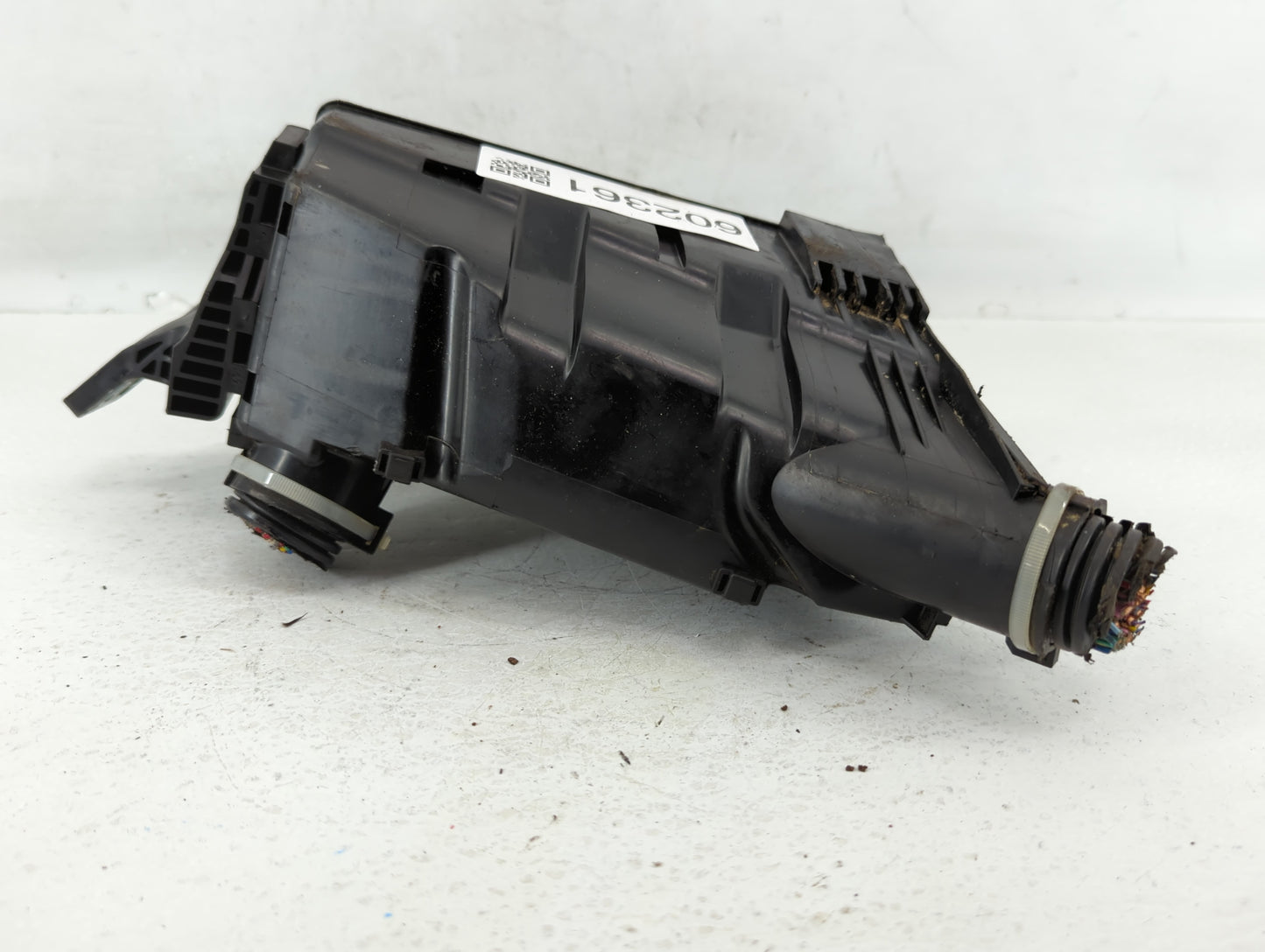 2011-2013 Infiniti M37 Fusebox Fuse Box Panel Relay Module P/N:T7A-A11 Fits Fits 2011 2012 2013 2014 2015 2016 2017 2018 OEM