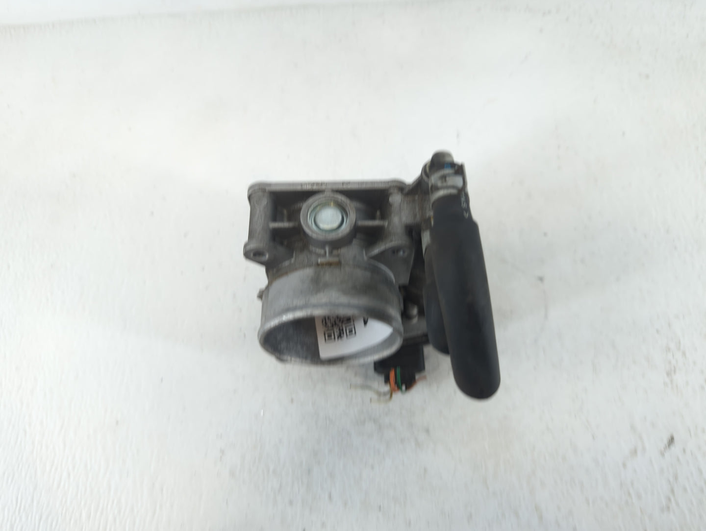 2011-2013 Infiniti M37 Throttle Body P/N:RME60-21 0625H Fits OEM Used Auto Parts - Oemusedautoparts1.com